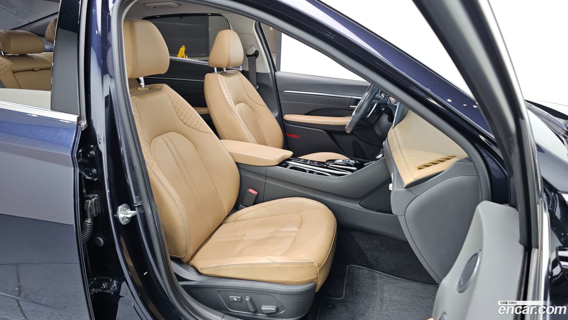 Main__Slider__Photo:Sonata Hyundai 2020.6-10