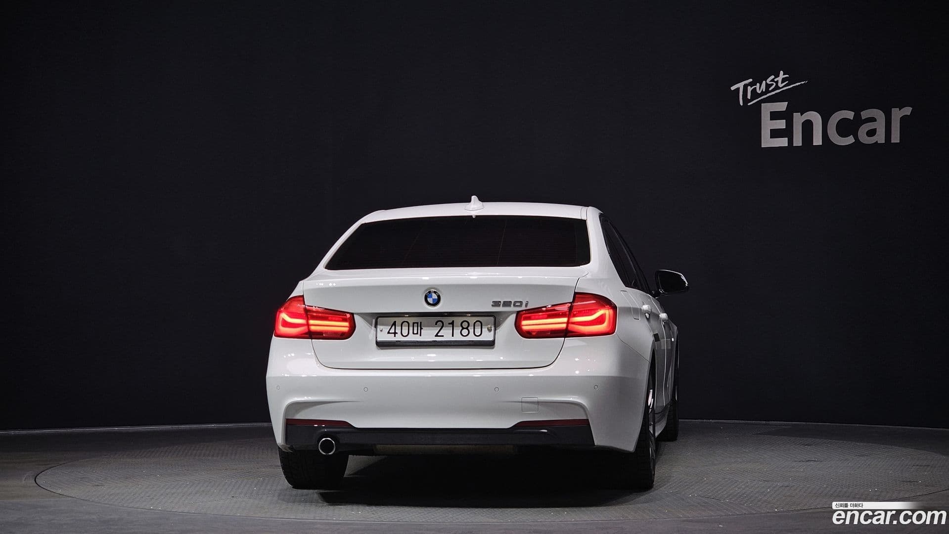 Main__Slider__Photo:3-Series BMW 2017.10-3