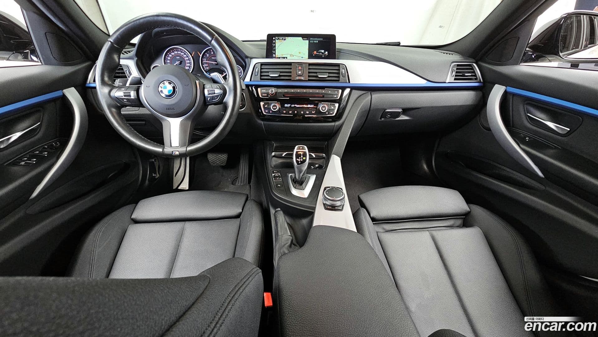 Main__Slider__Photo:3-Series BMW 2017.10-6