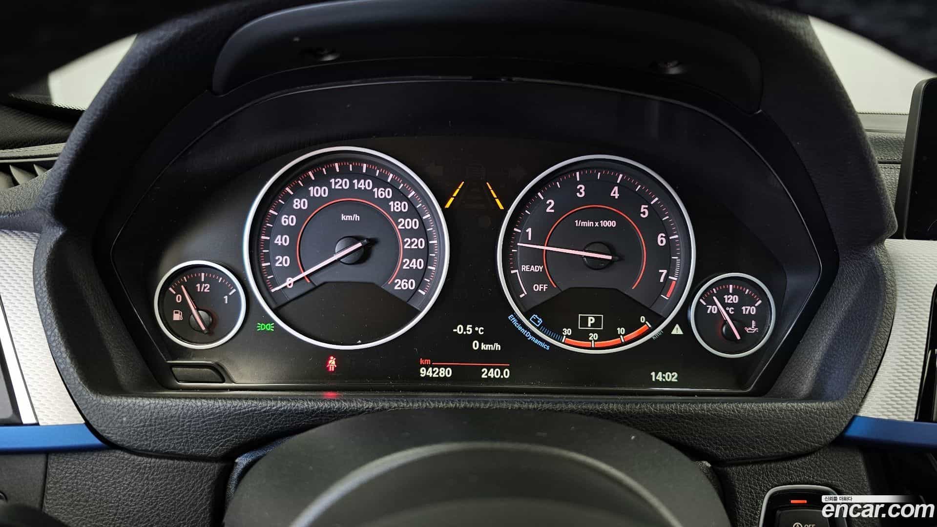 3-Series BMW 2017.10-INNER-008