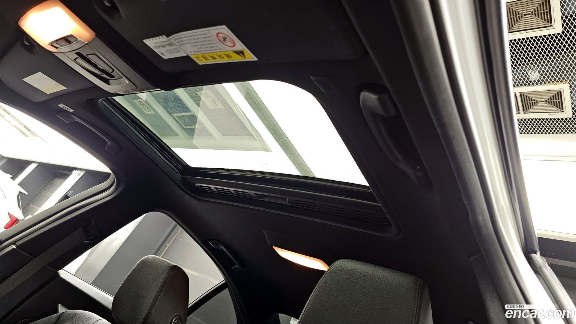 Main__Slider__Photo:3-Series BMW 2017.10-17