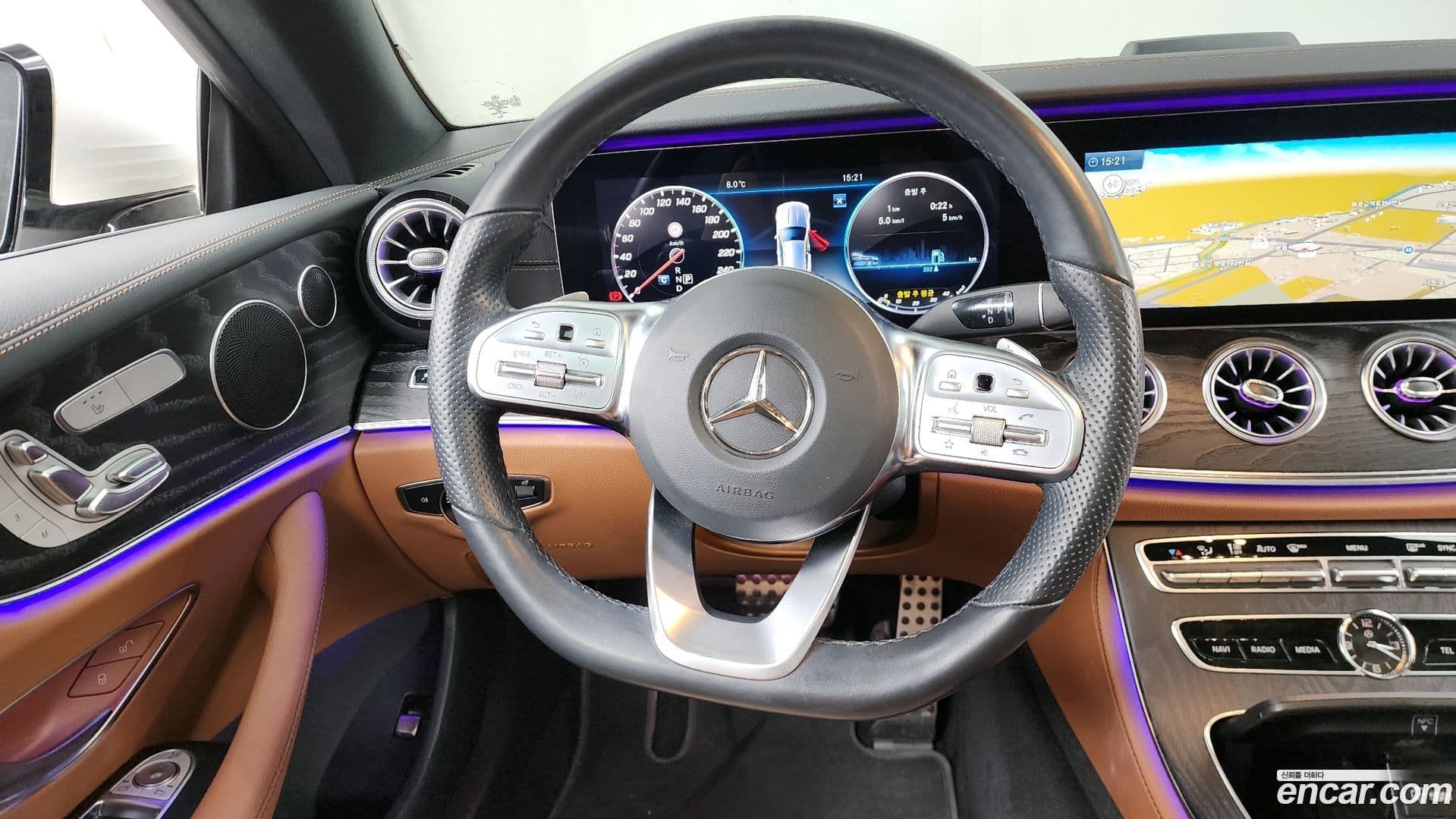 Main__Slider__Photo:E-Class Mercedes-Benz 2020.4-12
