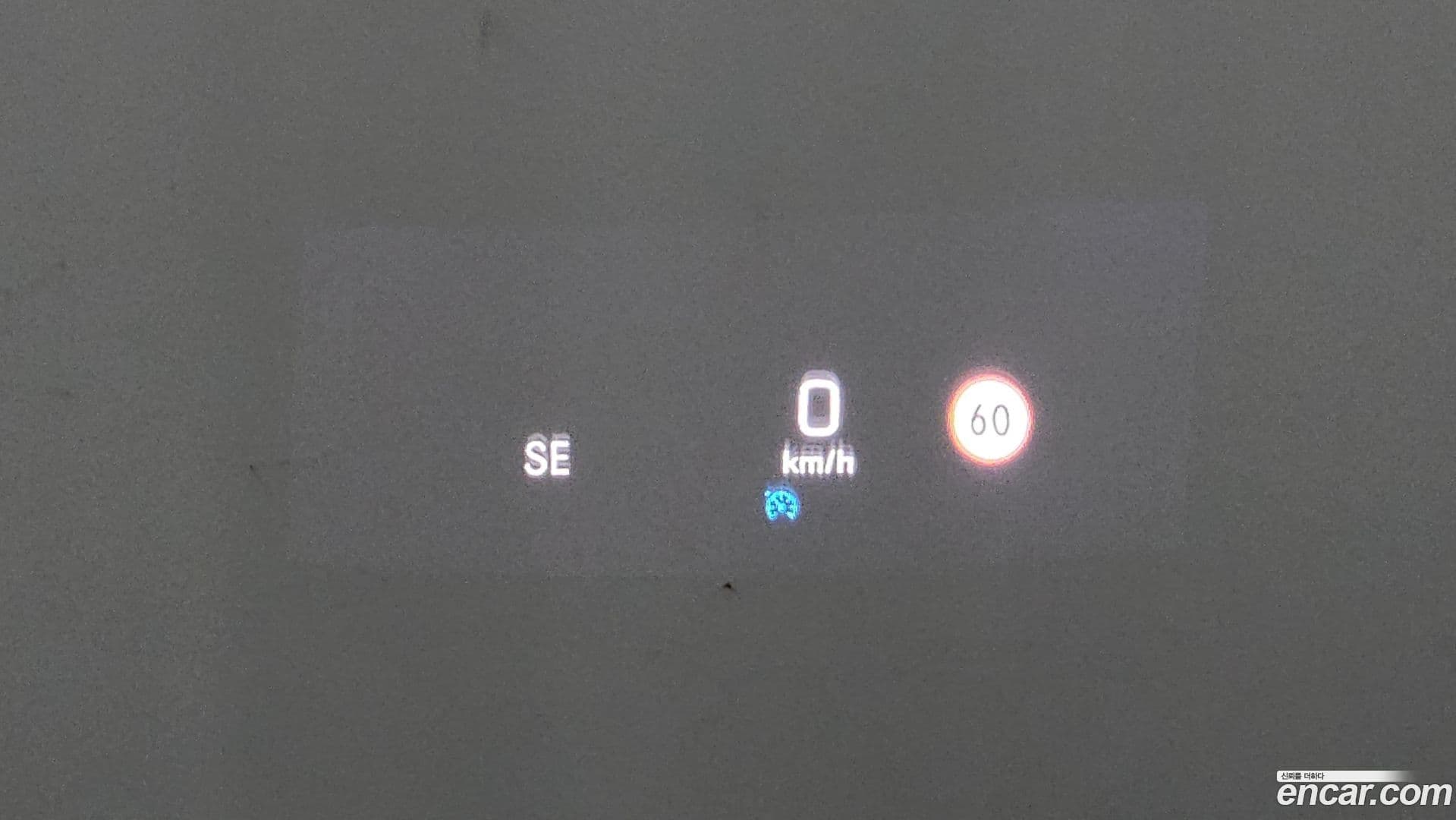 Main__Slider__Photo:E-Class Mercedes-Benz 2020.4-16