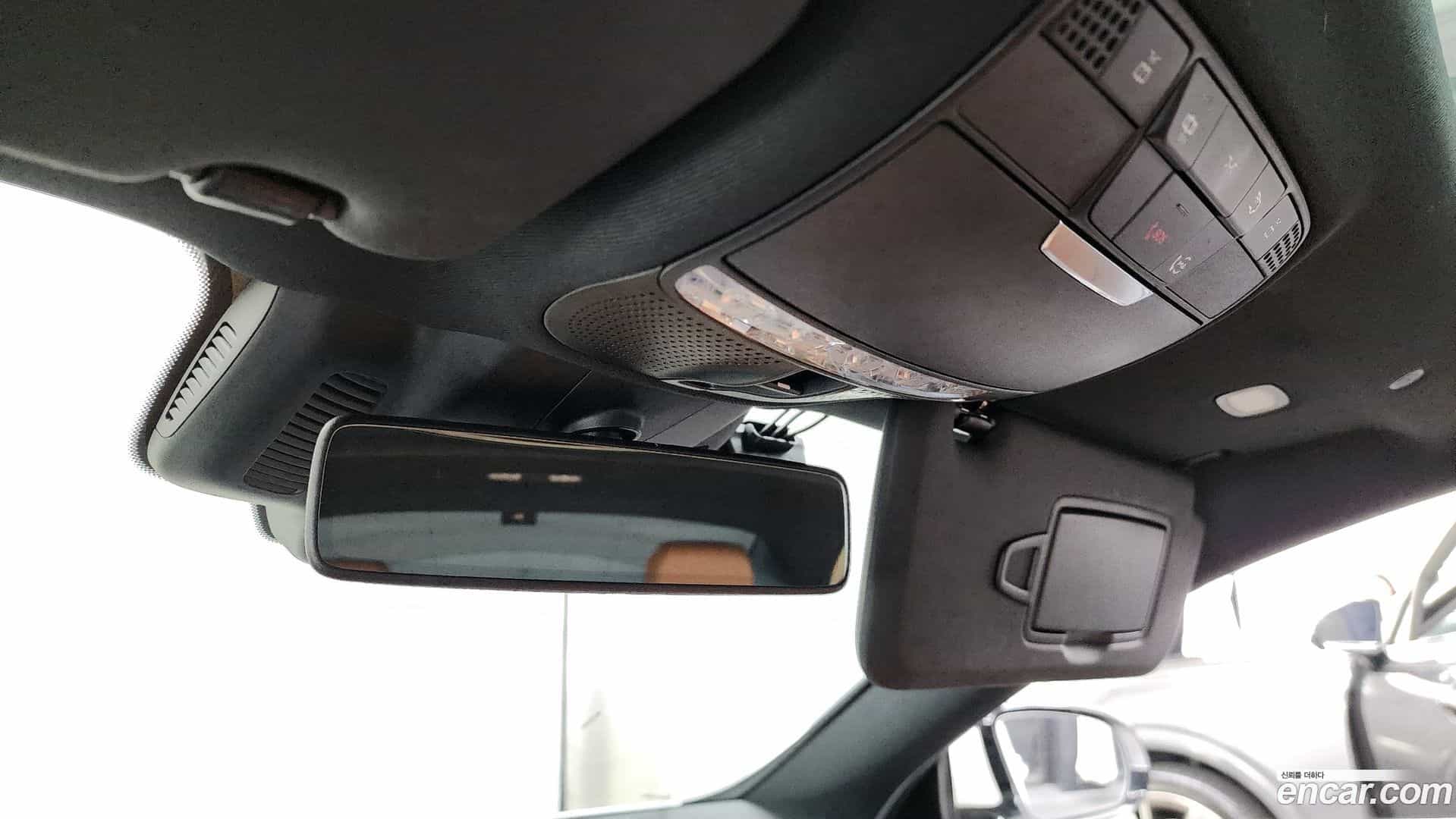 E-Class Mercedes-Benz 2020.4-OPTION-023