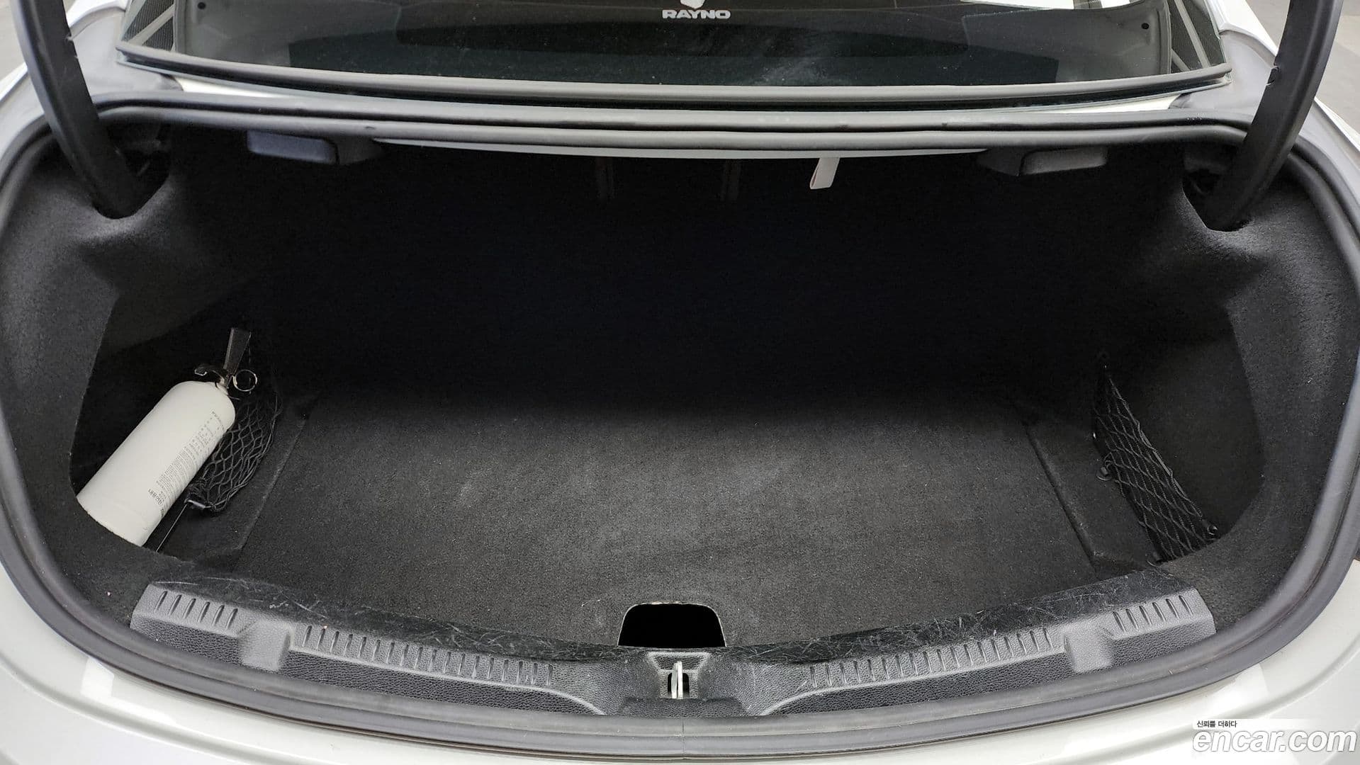 Main__Slider__Photo:E-Class Mercedes-Benz 2020.4-19