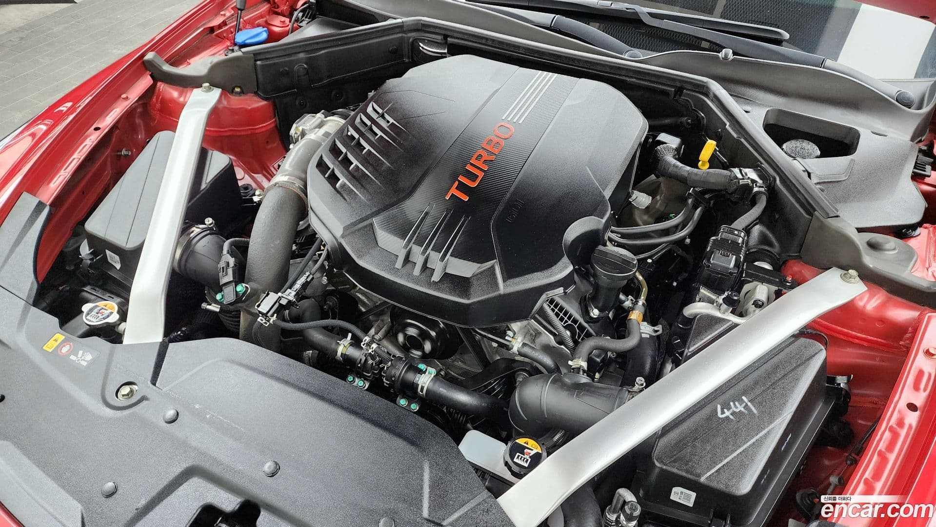 Main__Slider__Photo:Stinger Kia 2022.1-5