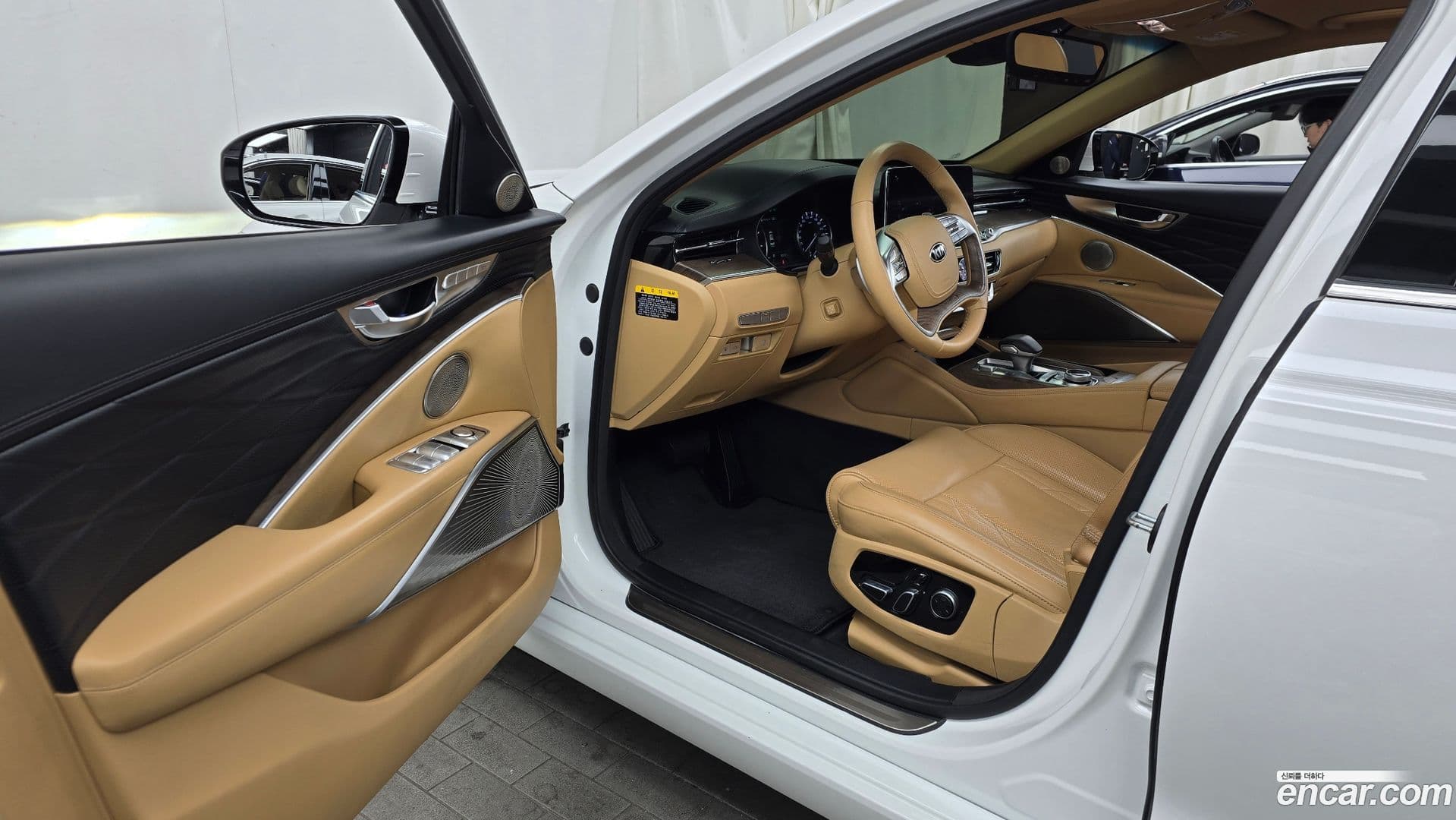 Main__Slider__Photo:K9 Kia 2020.6-9