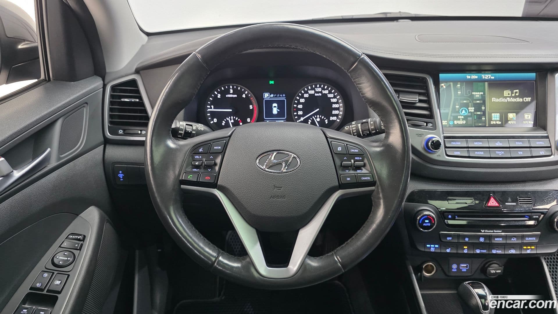 Main__Slider__Photo:Tucson Hyundai 2015.4-12