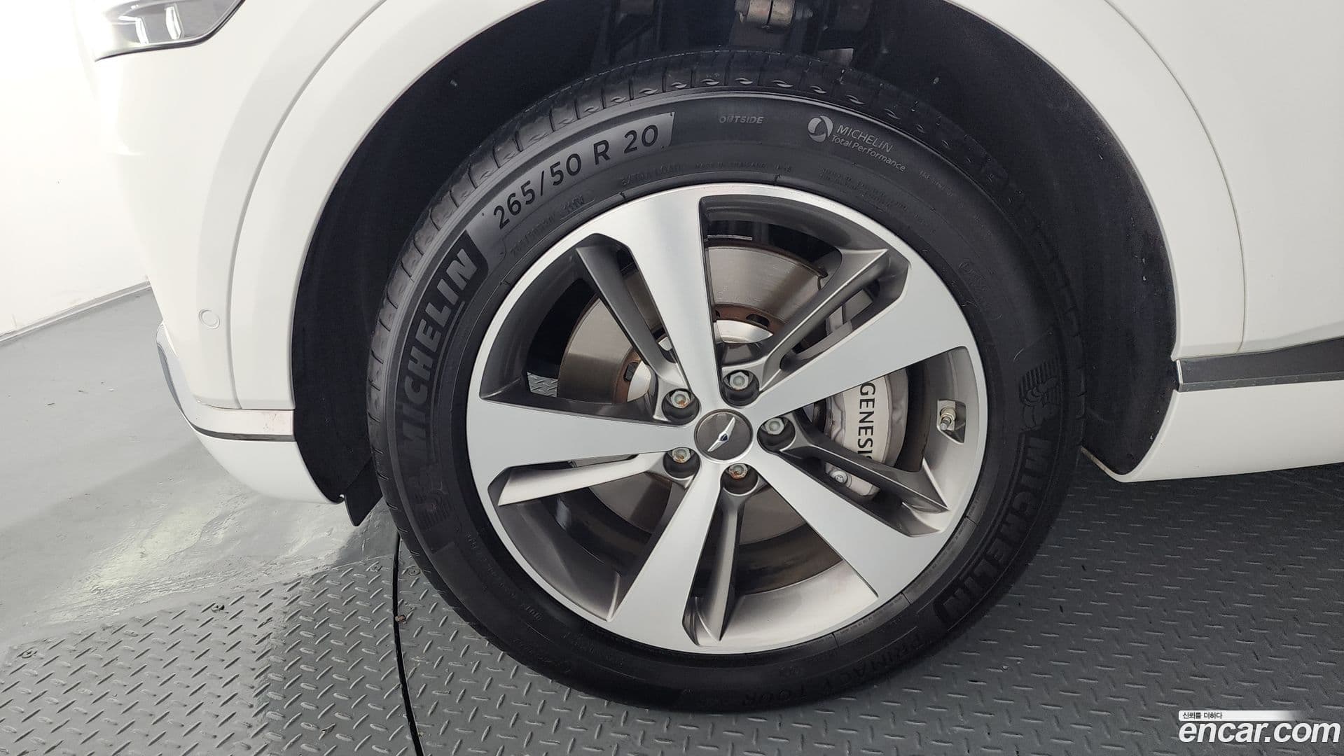 Main__Slider__Photo:GV80 Genesis 2023.3-4