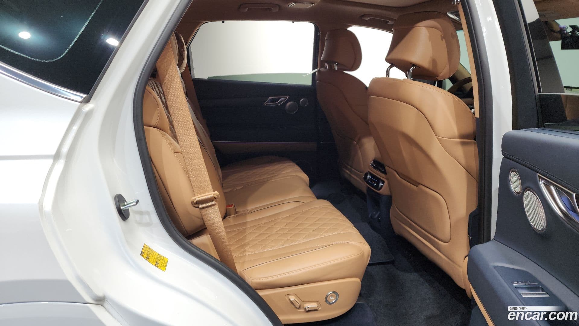 Main__Slider__Photo:GV80 Genesis 2023.3-11