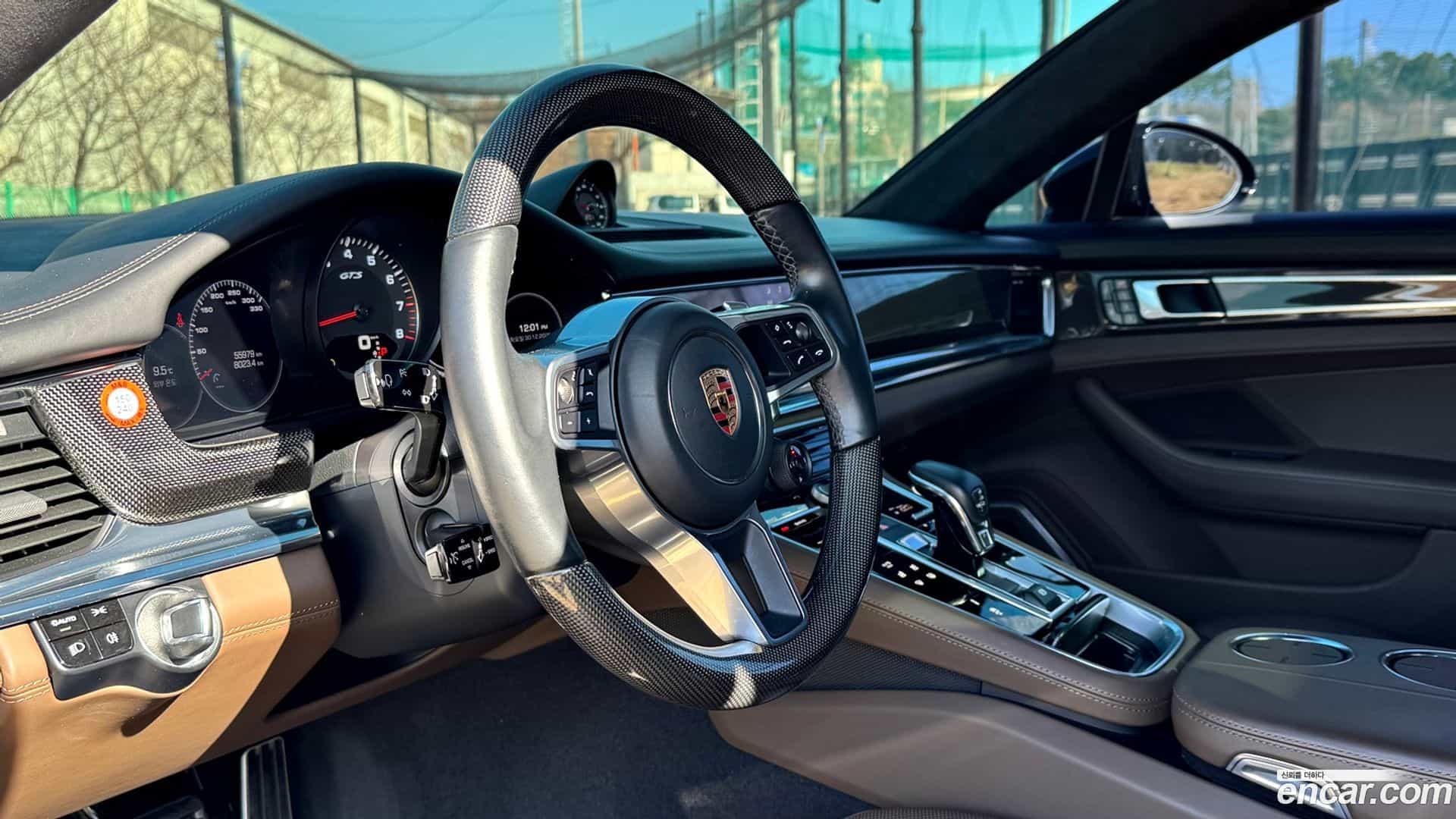 Panamera Porsche 2020.10-INNER-010