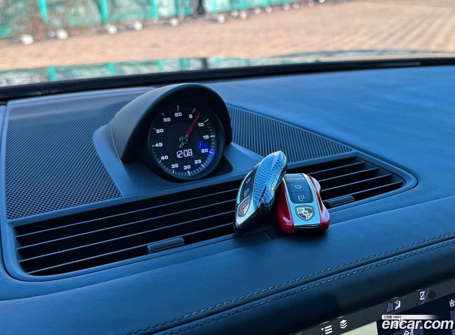 Panamera Porsche 2020.10-OPTION-019