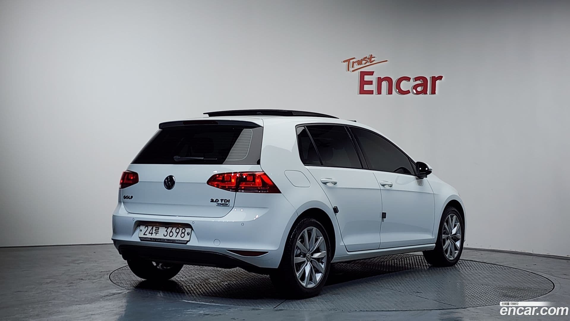 Main__Slider__Photo:Golf Volkswagen 2015.3-1