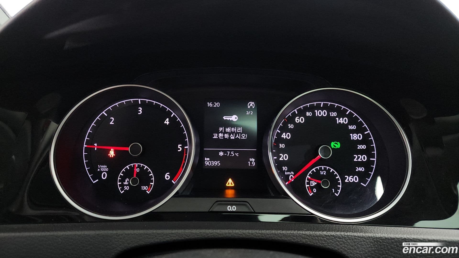 Main__Slider__Photo:Golf Volkswagen 2015.3-7