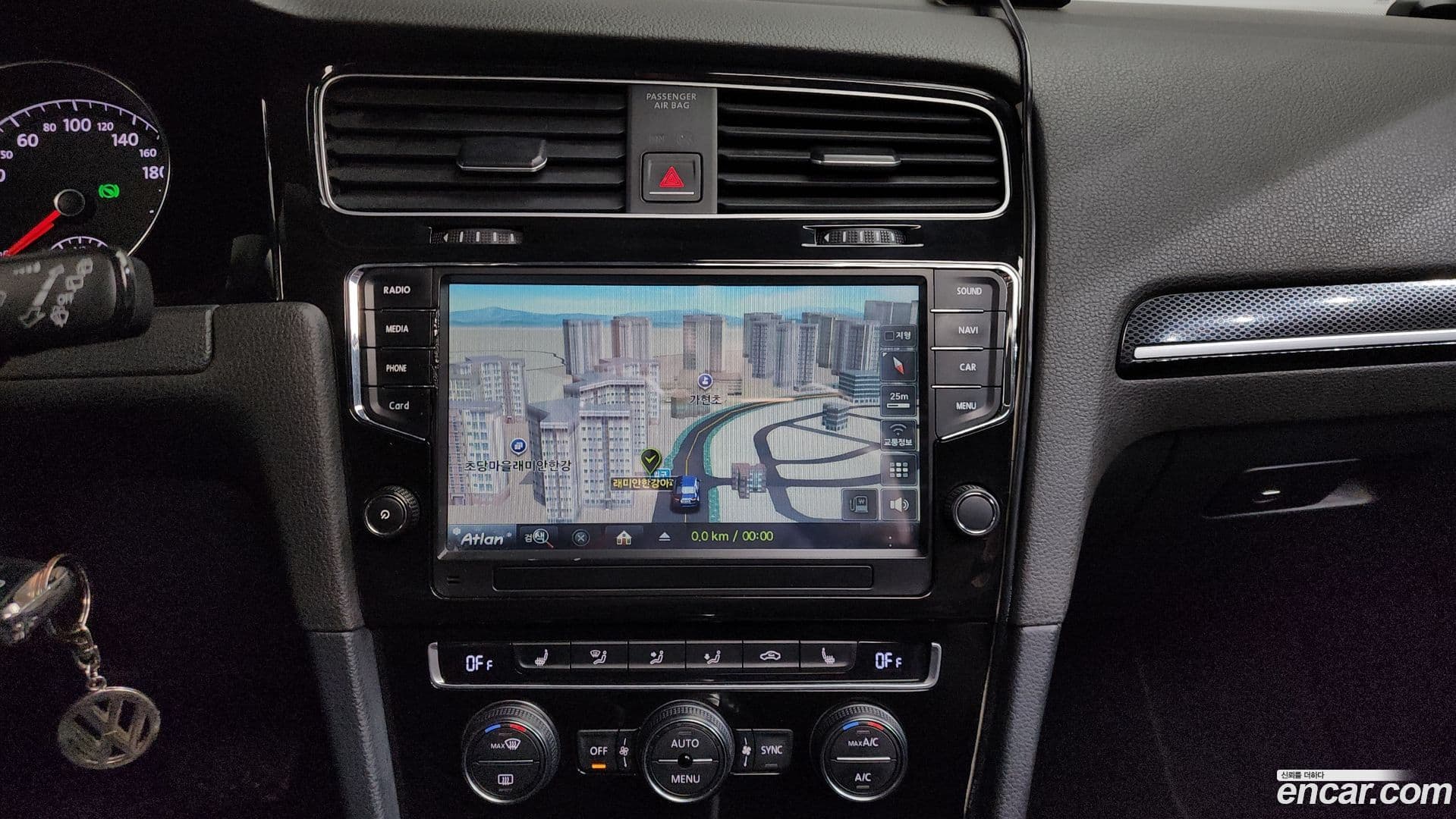 Main__Slider__Photo:Golf Volkswagen 2015.3-14