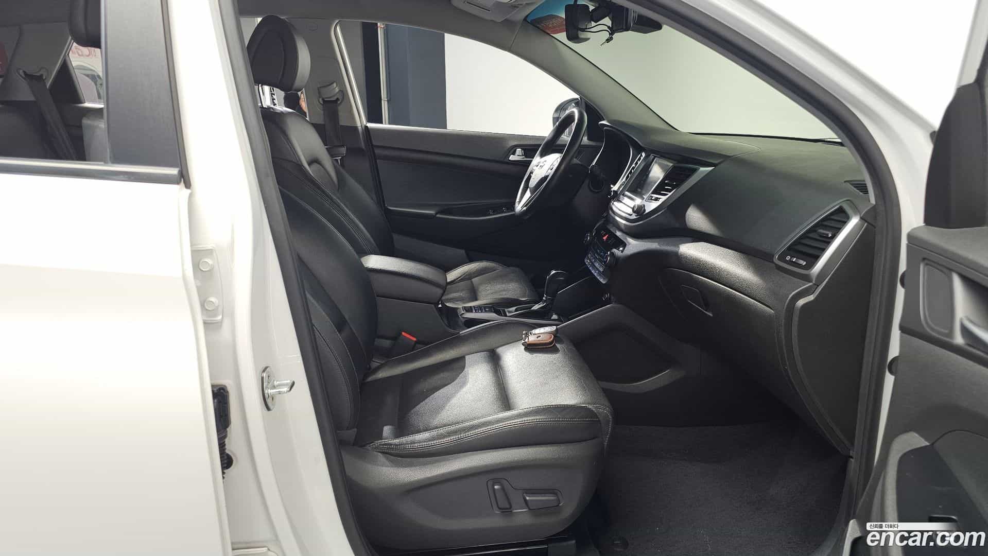 Tucson Hyundai 2017.10-OPTION-015