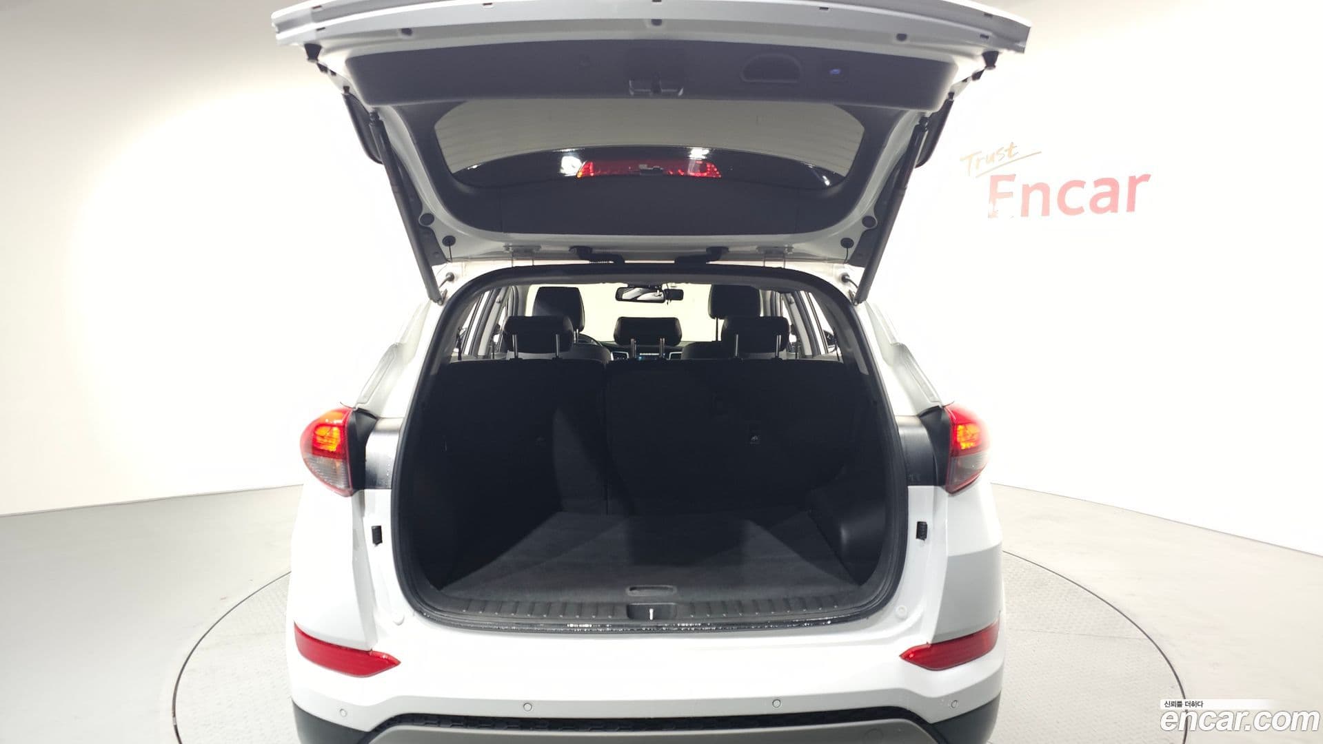 Main__Slider__Photo:Tucson Hyundai 2017.10-20