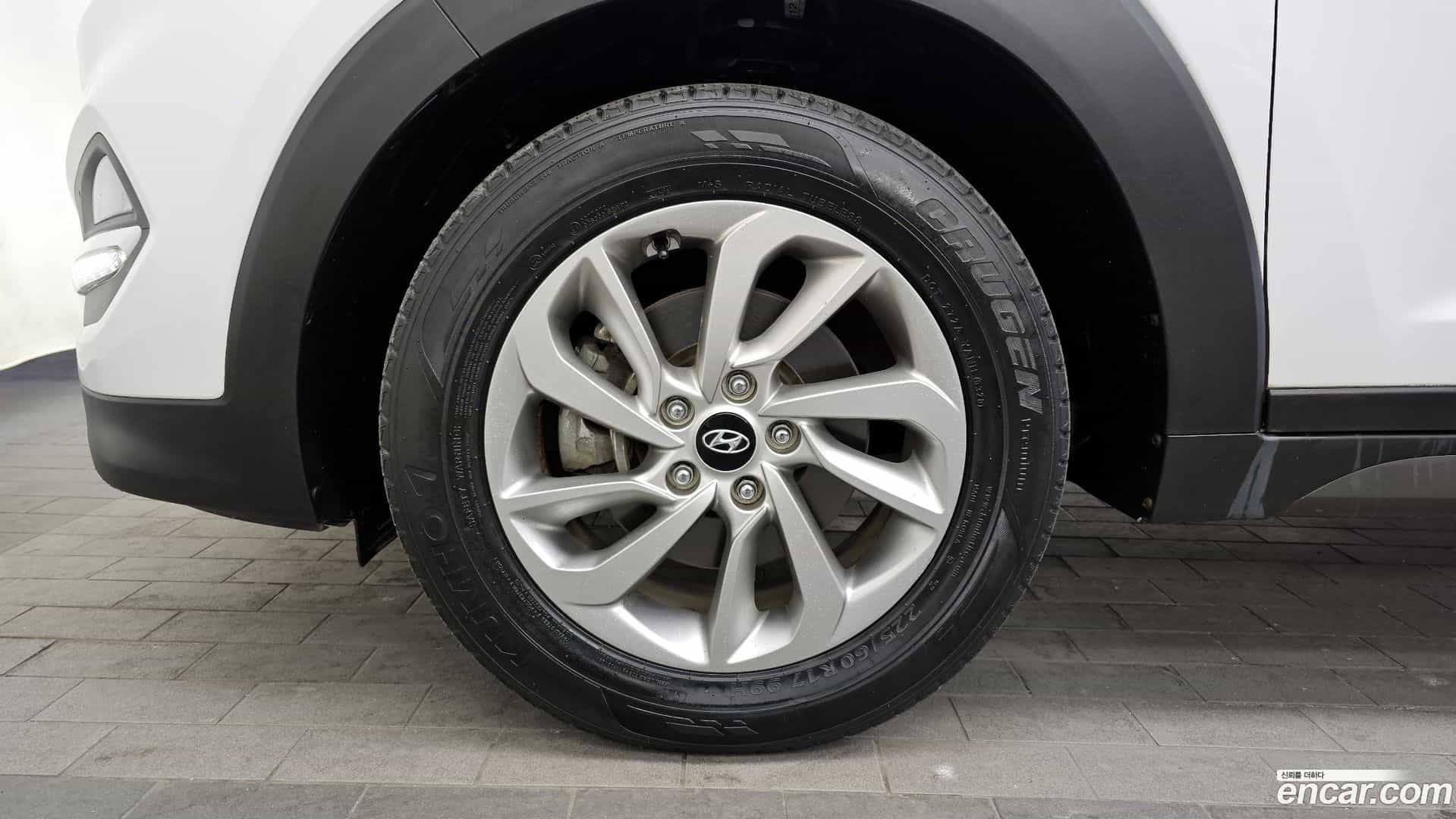 Tucson Hyundai 2015.5-OUTER-005