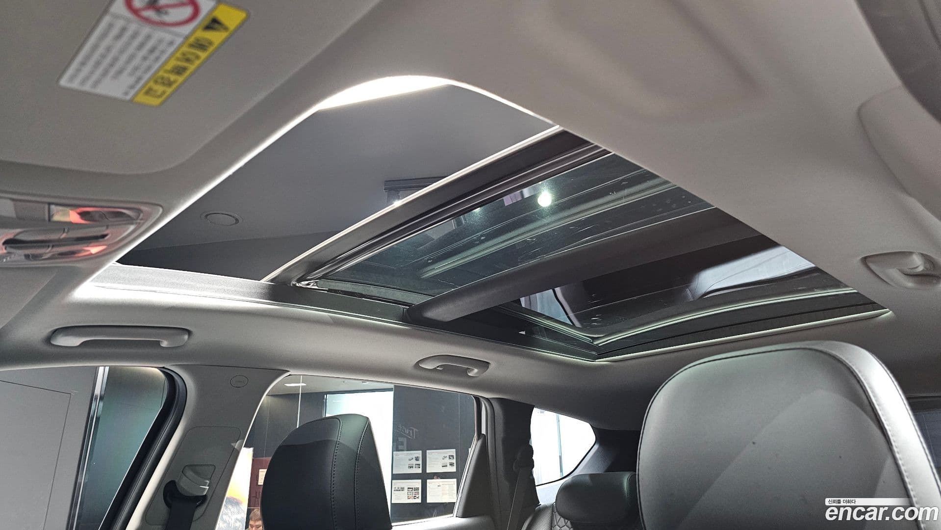 Main__Slider__Photo:Santafe Hyundai 2018.5-19