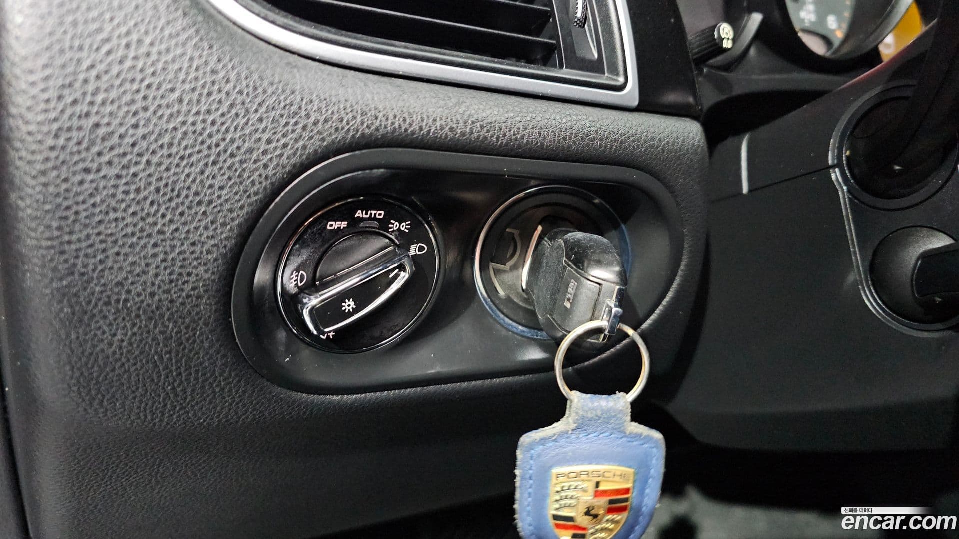 Main__Slider__Photo:Macan Porsche 2017.11-13