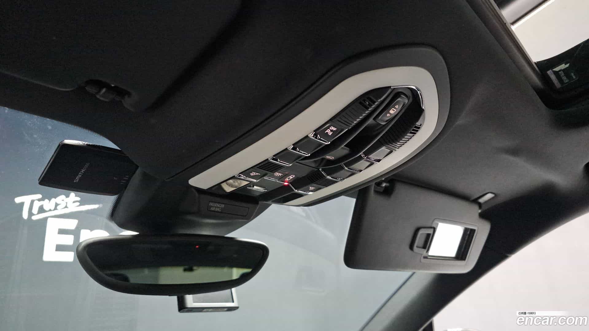 Macan Porsche 2017.11-OPTION-020