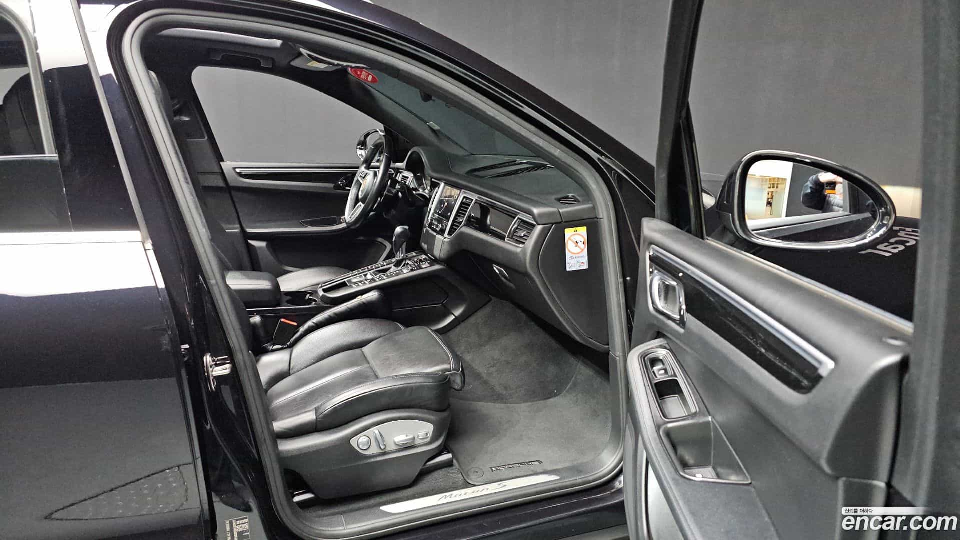 Macan Porsche 2017.11-OPTION-021