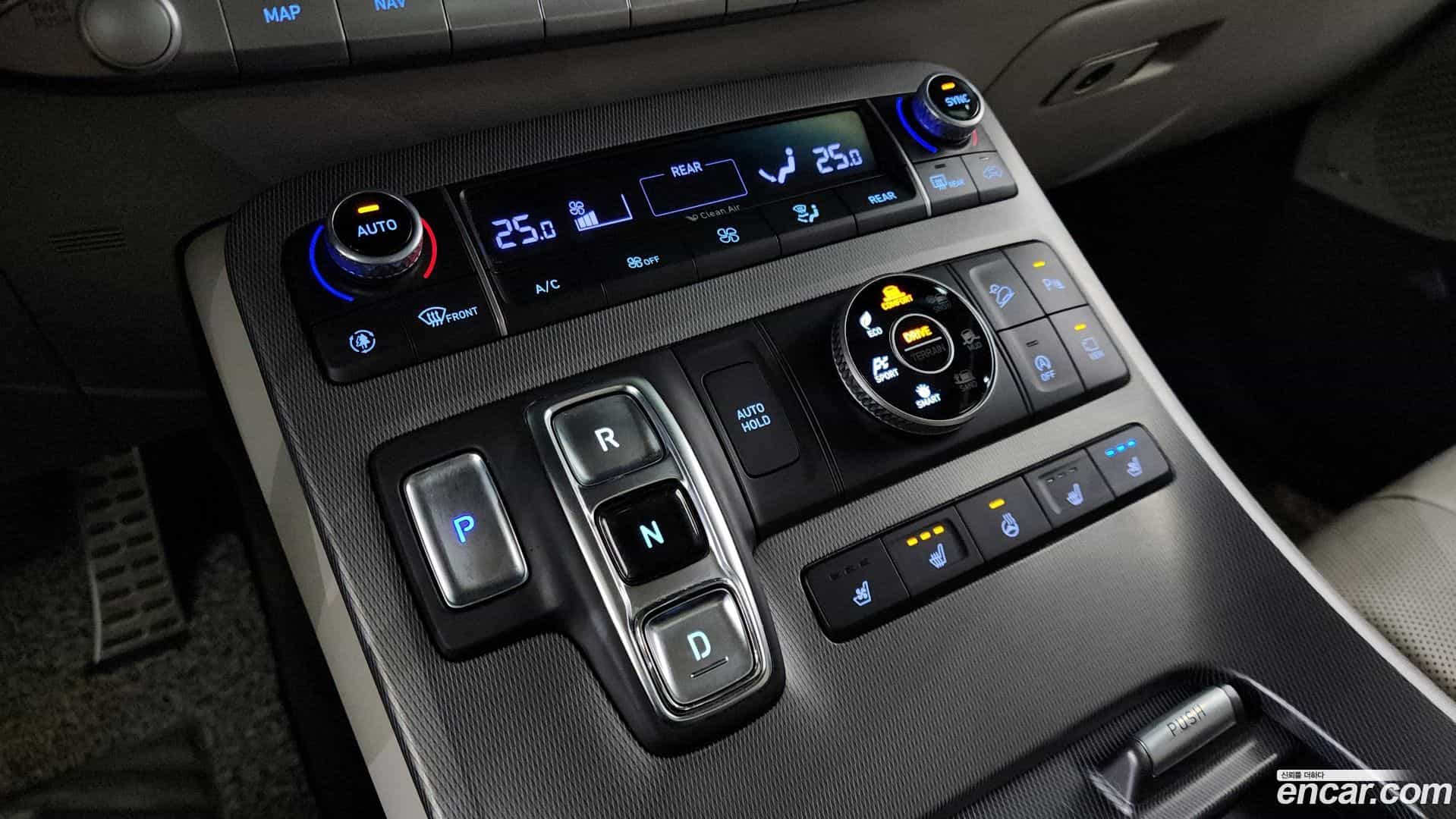 Palisade Hyundai 2019.2-INNER-009
