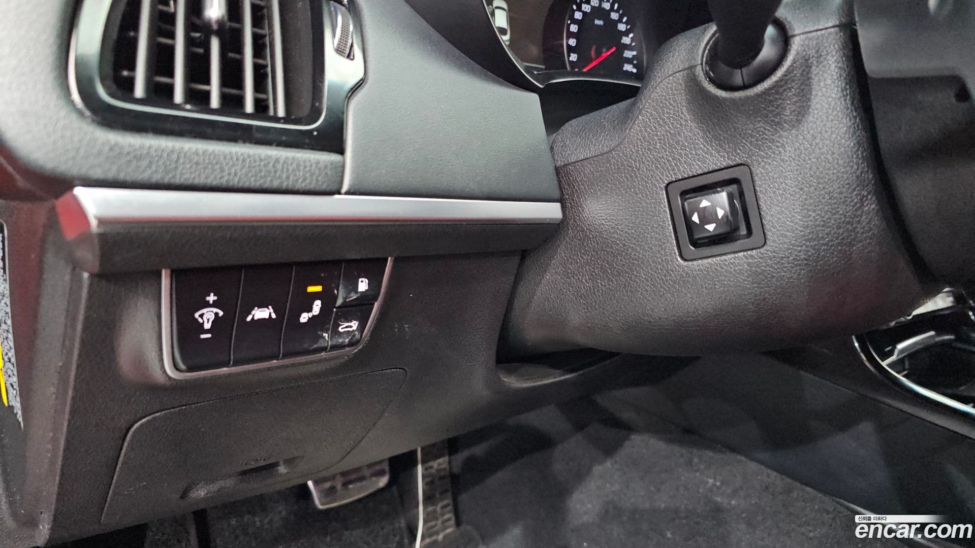 Main__Slider__Photo:Stinger Kia 2020.4-12