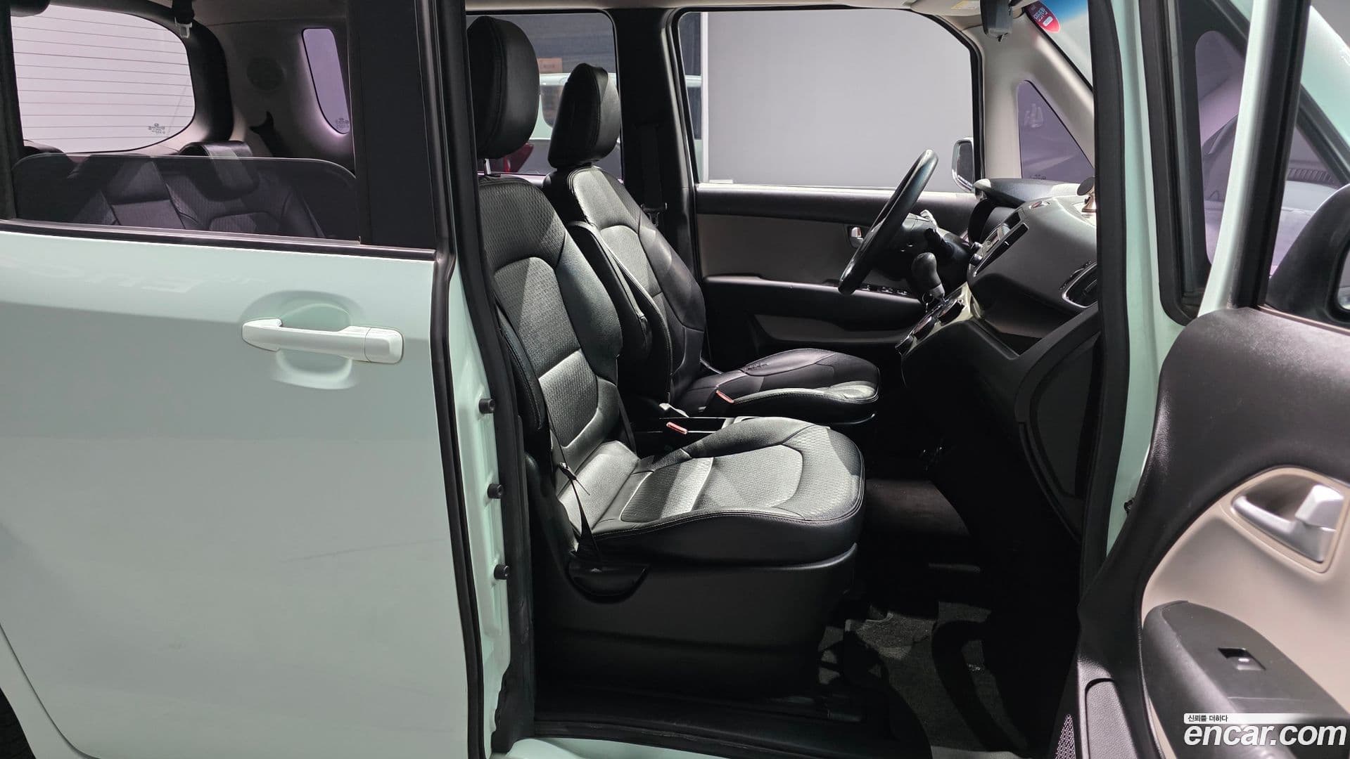 Main__Slider__Photo:RAY Kia 2012.1-10