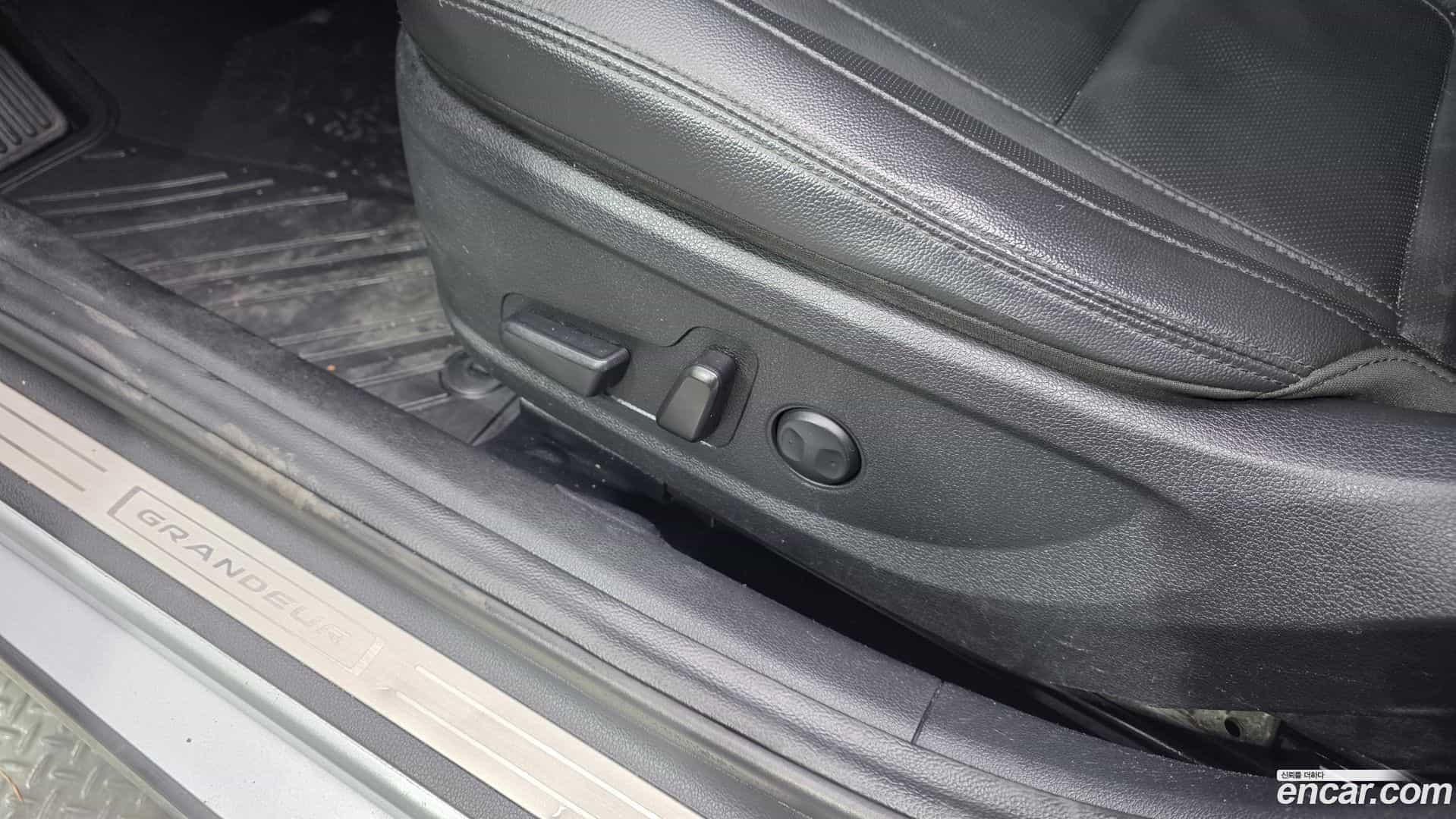 Grandeur Hyundai 2017.2-OPTION-021