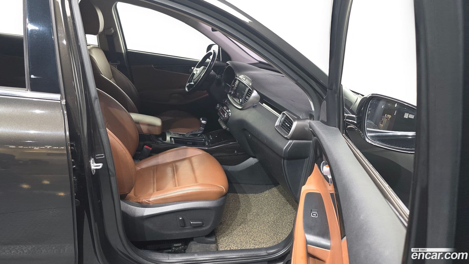 Main__Slider__Photo:Sorento Kia 2017.9-10