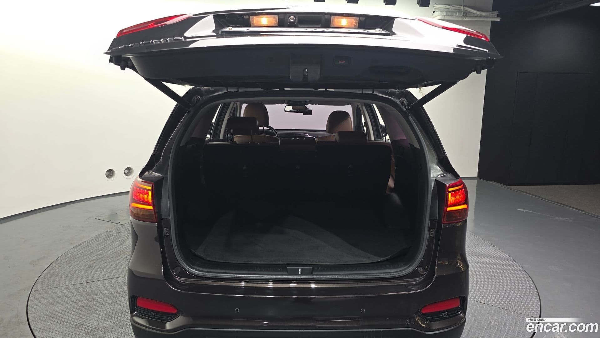 Main__Slider__Photo:Sorento Kia 2017.9-19