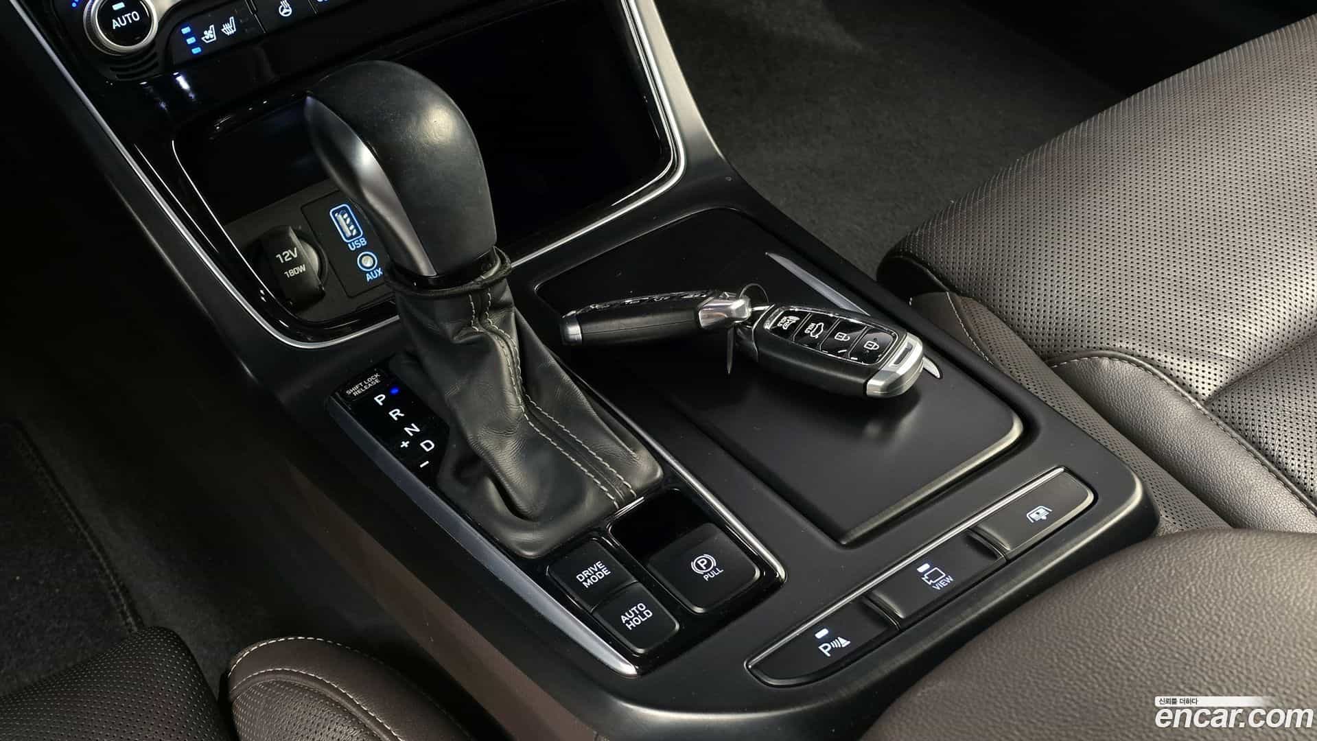 Grandeur Hyundai 2018.8-INNER-009