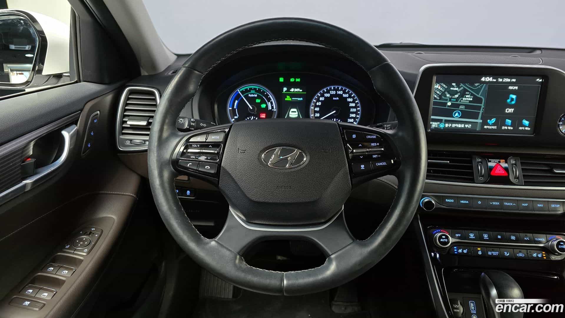 Grandeur Hyundai 2018.8-OPTION-018