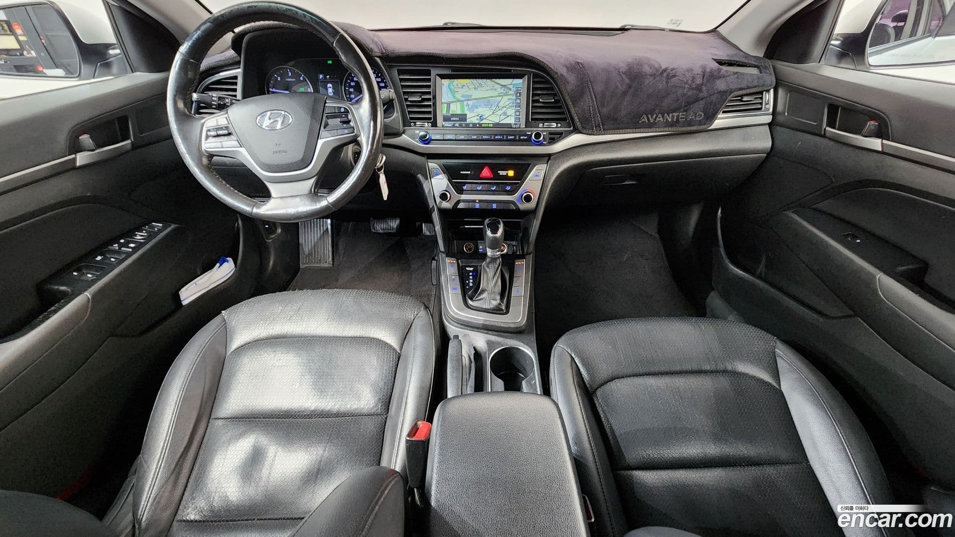 Main__Slider__Photo:AVANTE Hyundai 2015.9-6