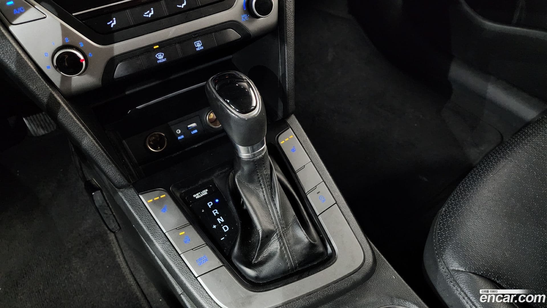 Main__Slider__Photo:AVANTE Hyundai 2015.9-8