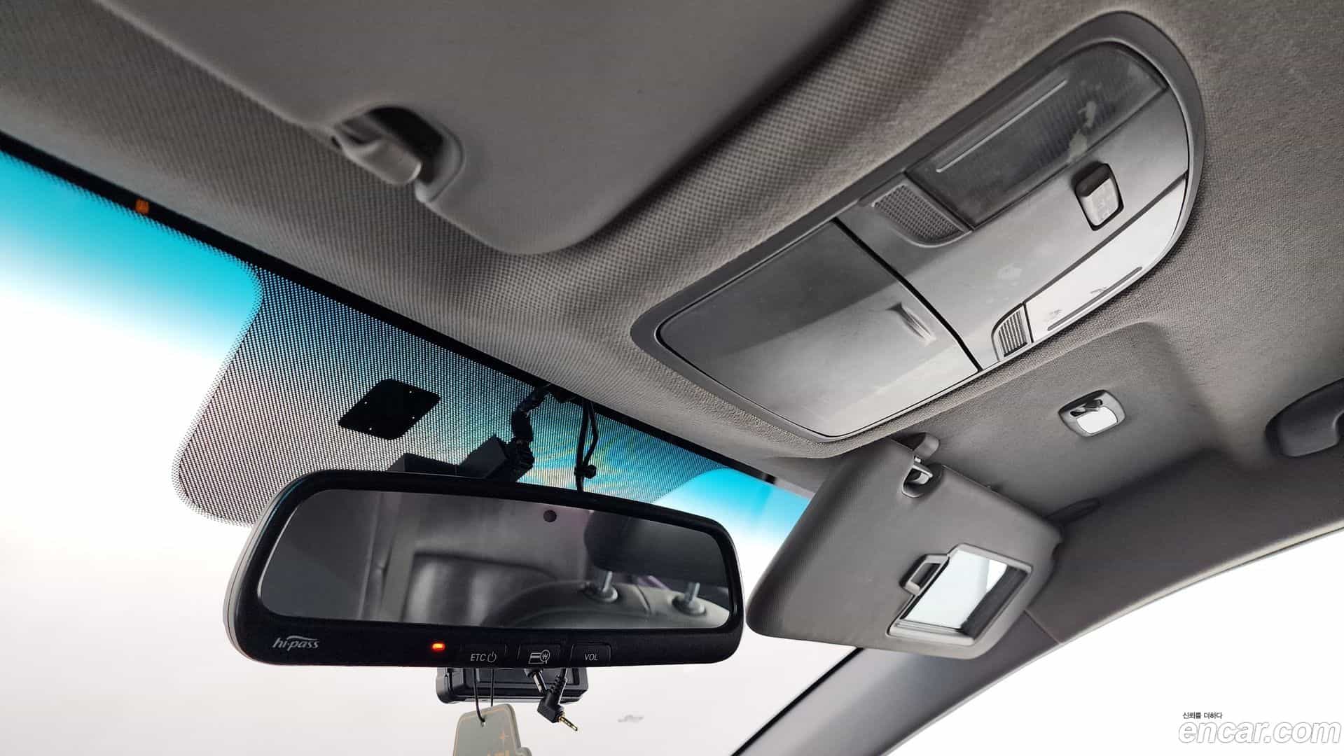 AVANTE Hyundai 2015.9-OPTION-021