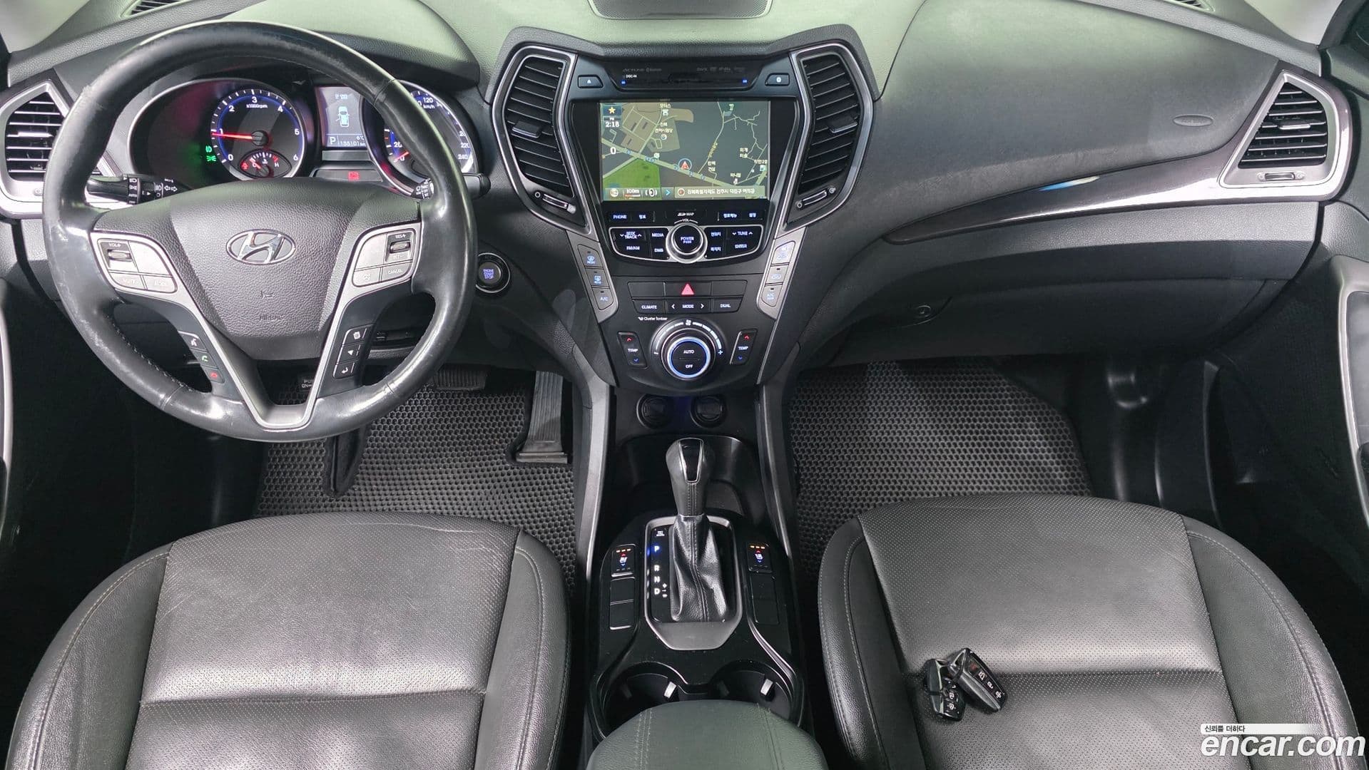 Main__Slider__Photo:Santafe Hyundai 2014.6-6