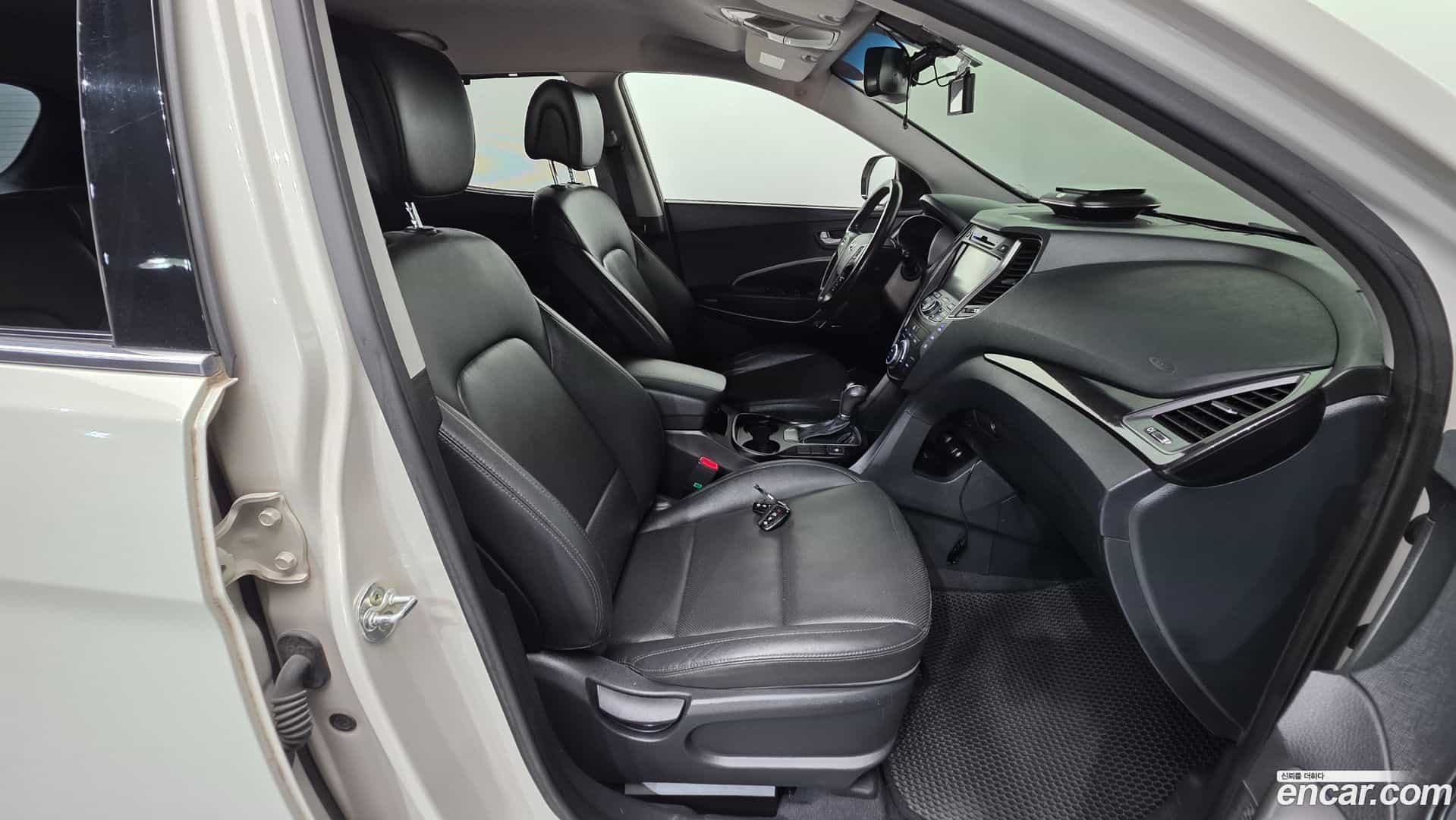 Santafe Hyundai 2014.6-INNER-010