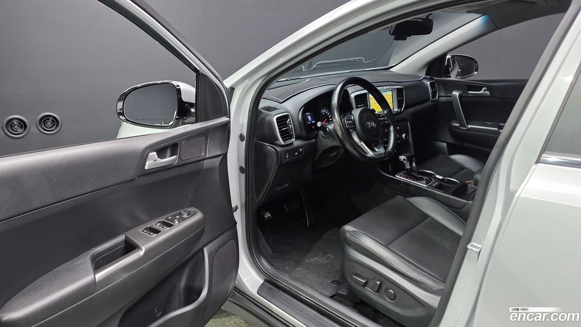 Main__Slider__Photo:Sportage Kia 2019.4-9