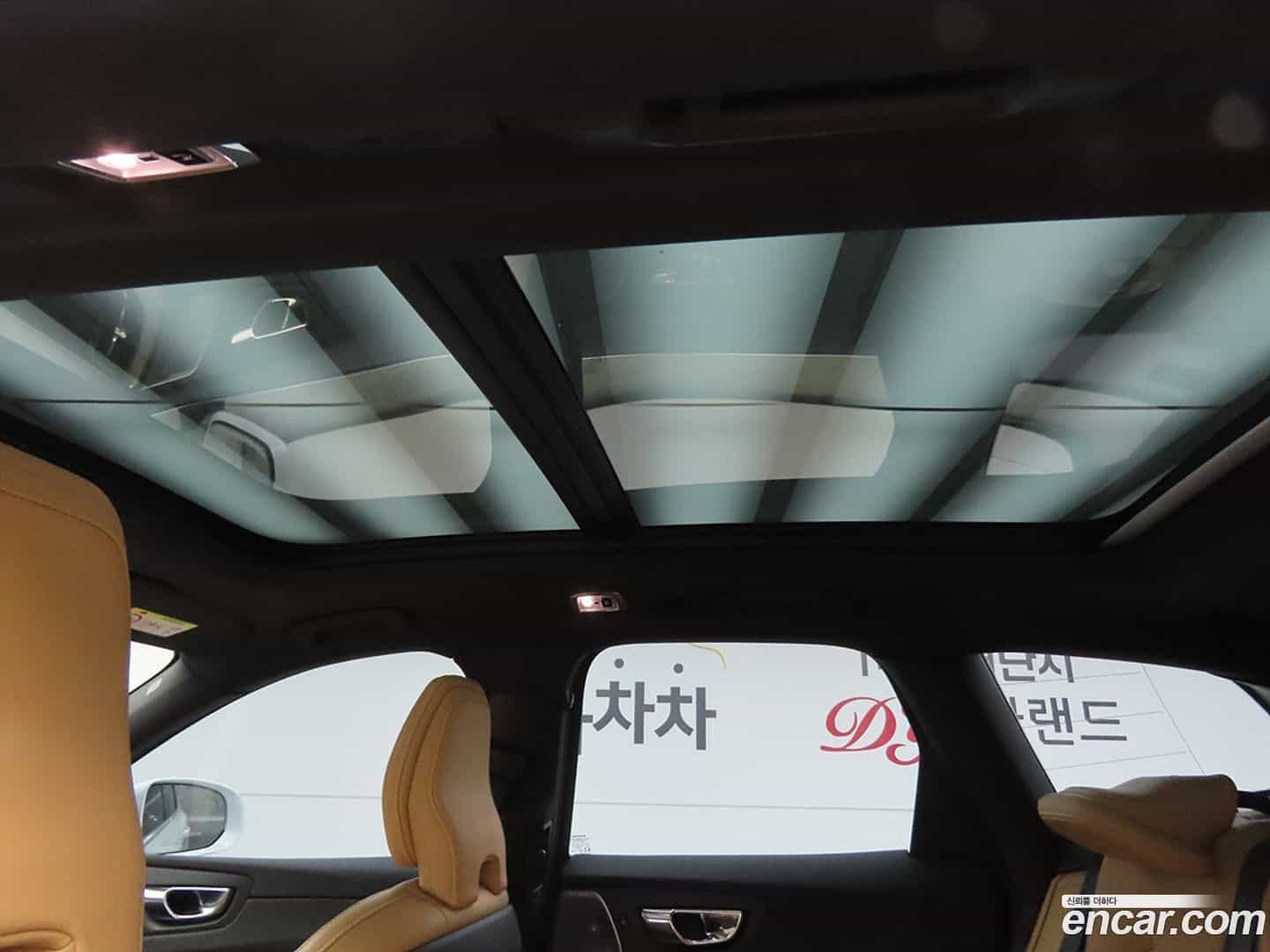 XC60 Volvo 2019.4-OPTION-022