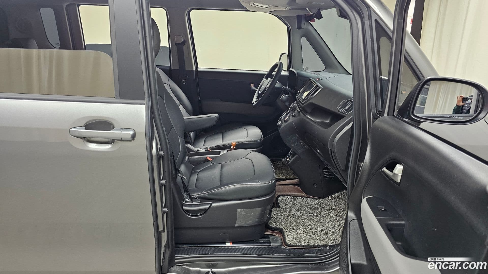 Main__Slider__Photo:RAY Kia 2024.7-10