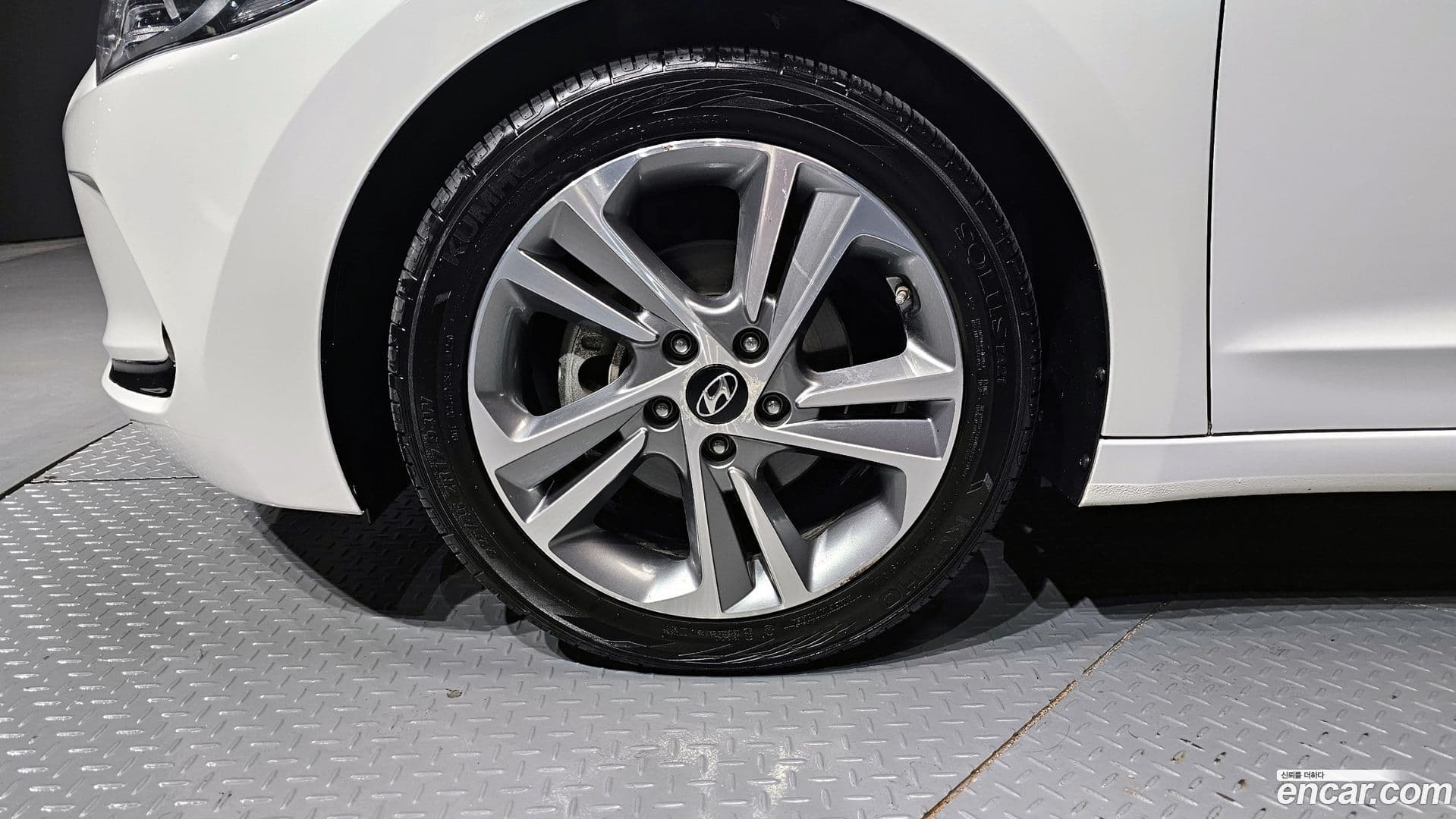 Main__Slider__Photo:AVANTE Hyundai 2016.9-4