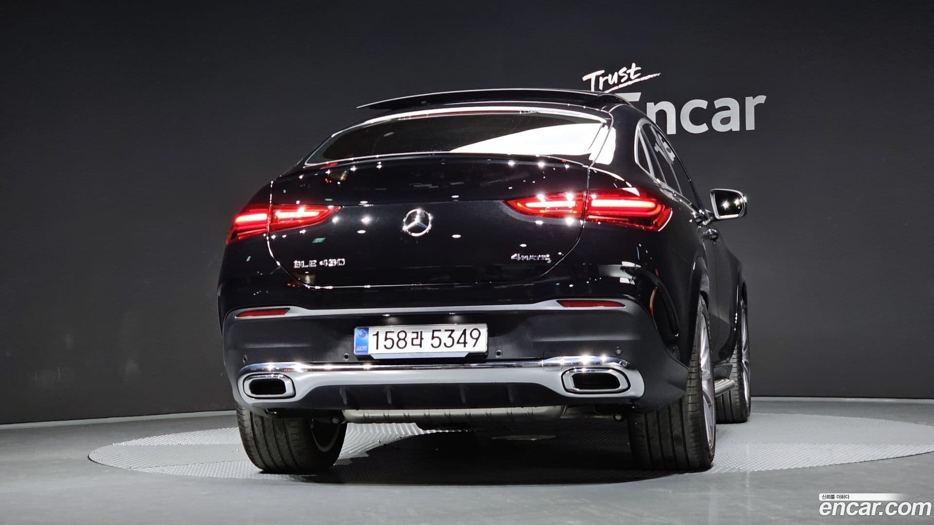 Main__Slider__Photo:GLE-Class Mercedes-Benz 2025.11-3