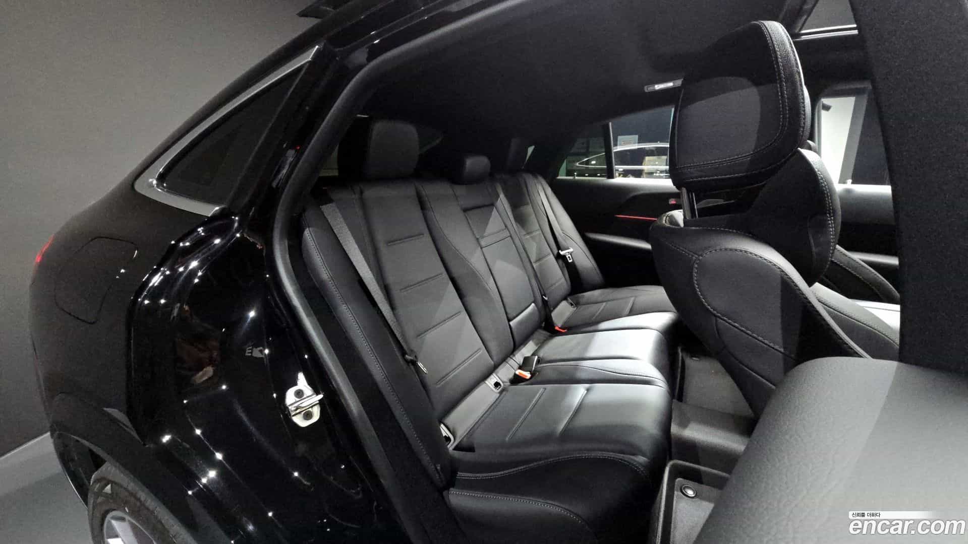 GLE-Class Mercedes-Benz 2025.11-OPTION-016