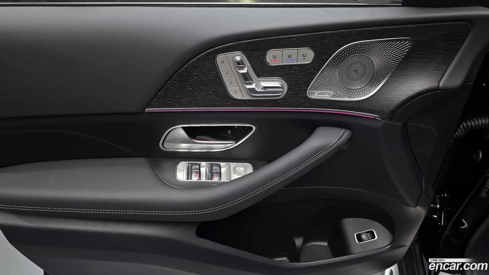 GLE-Class Mercedes-Benz 2025.11-OPTION-022