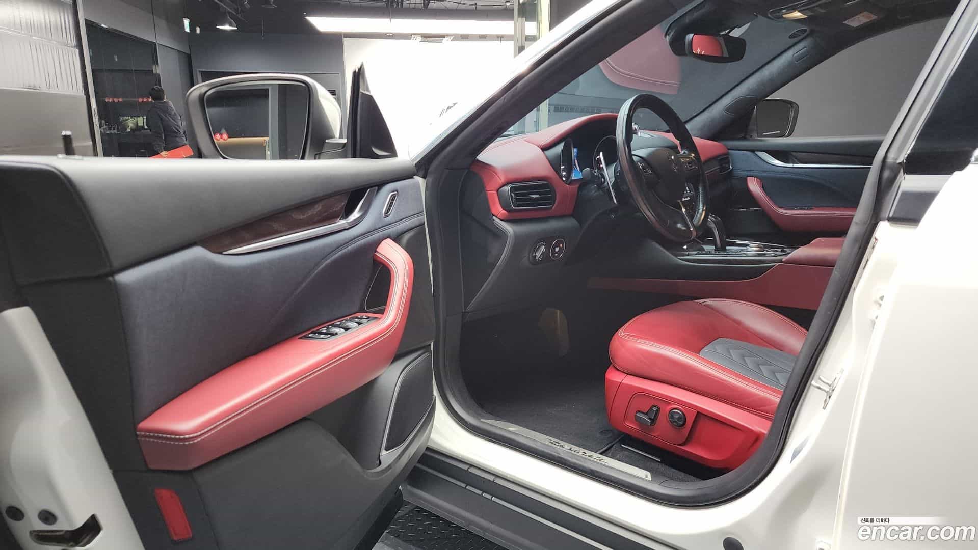 Levante Maserati 2020.8-INNER-010
