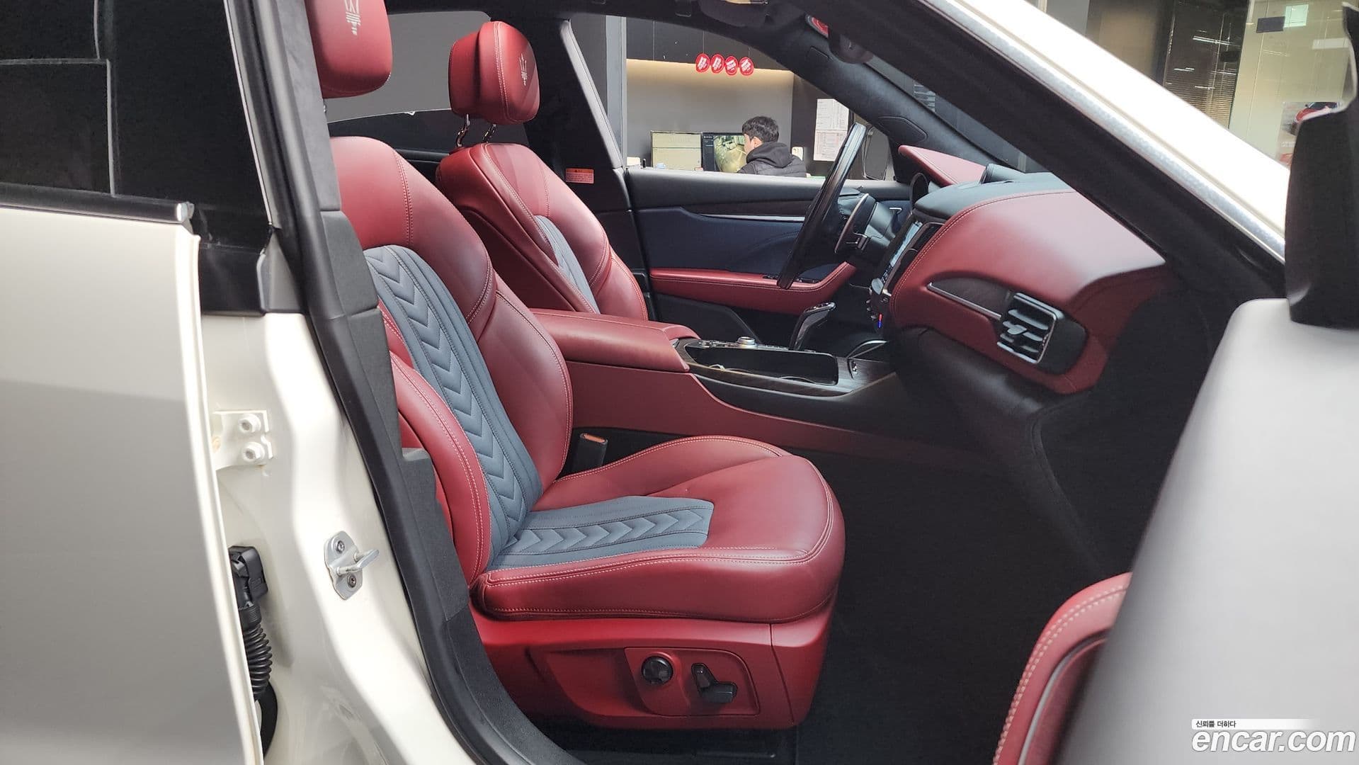 Main__Slider__Photo:Levante Maserati 2020.8-10