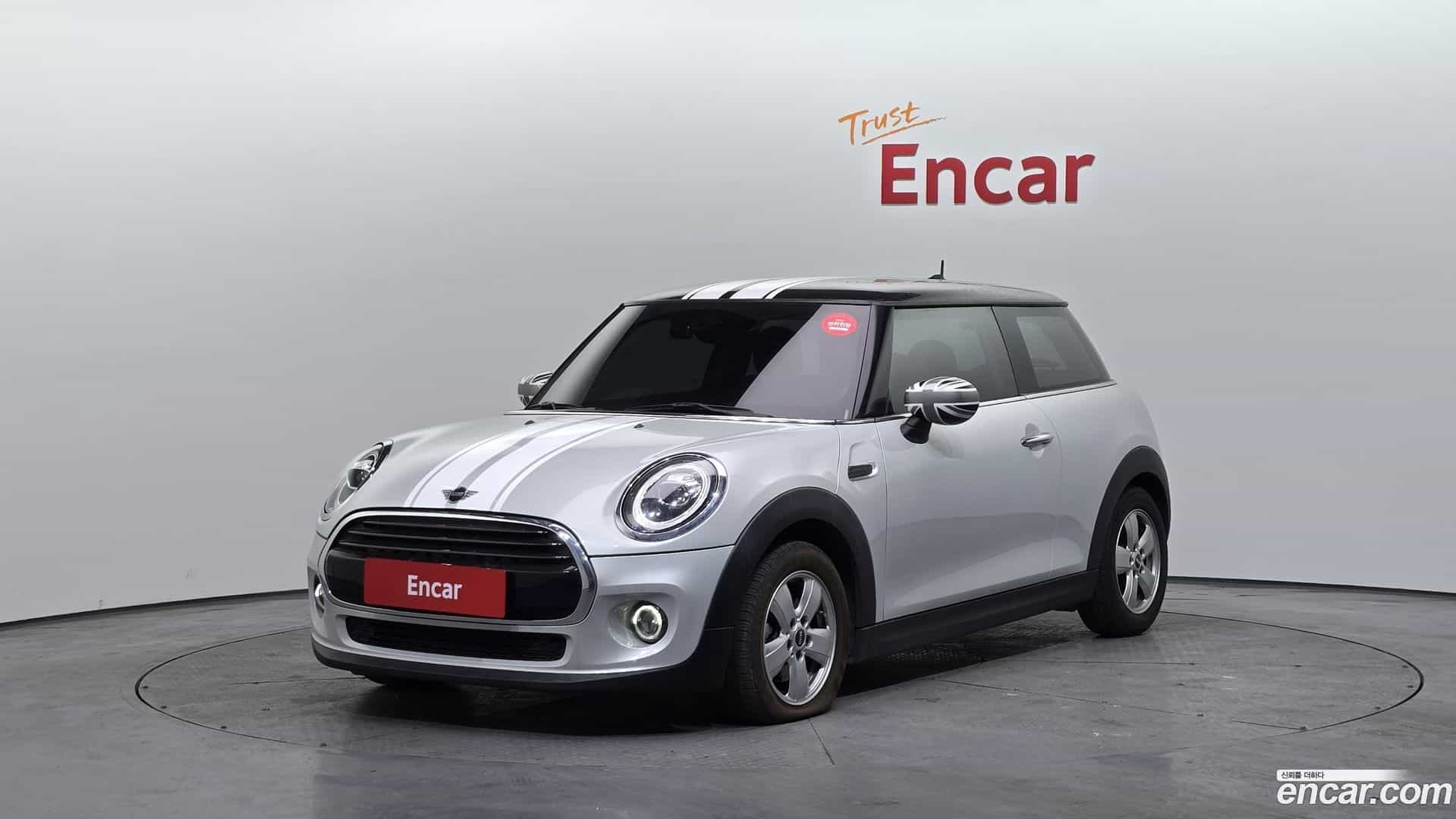 Cooper Mini 2019.11-OUTER-001