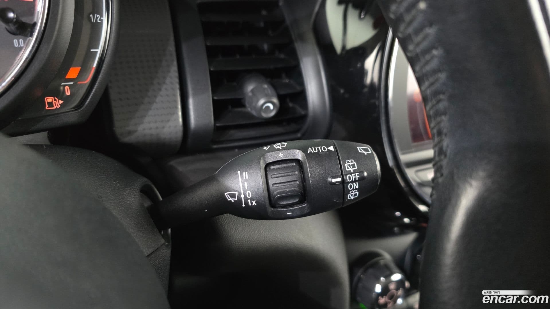 Main__Slider__Photo:Cooper Mini 2019.11-17